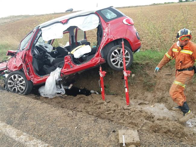 ep bomberos cercaunolos coches siniestrados