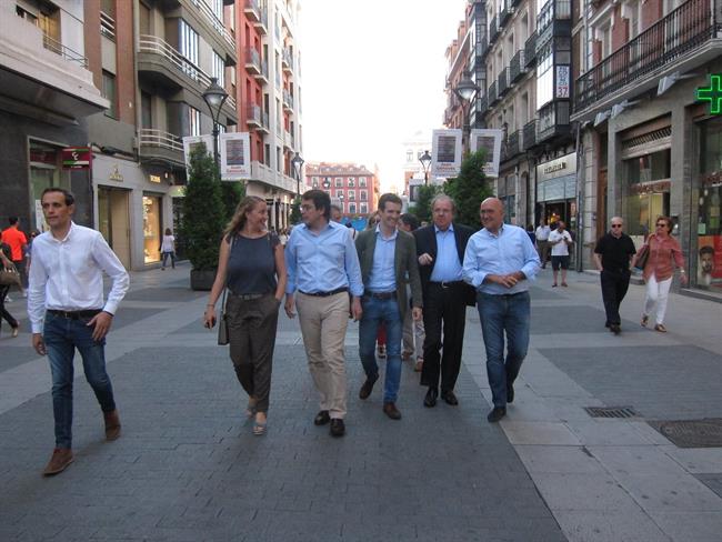 Casado en Valladolid junto a miembros del PP vallisoetano y de CyL | EUROPA PRESS ep casadovalladolida miembrospp vallisoetanode cyl