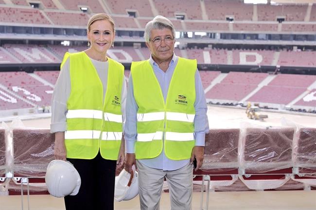 Cristina Cifuentes con Enrique Cerezo en el Wanda Metropolitano | CRISTINA CIFUENTES ep cristina cifuentesenrique cerezowanda metropolitano