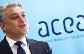 ep el presidente de acea y consejero delegado del grupo renault luca de meo