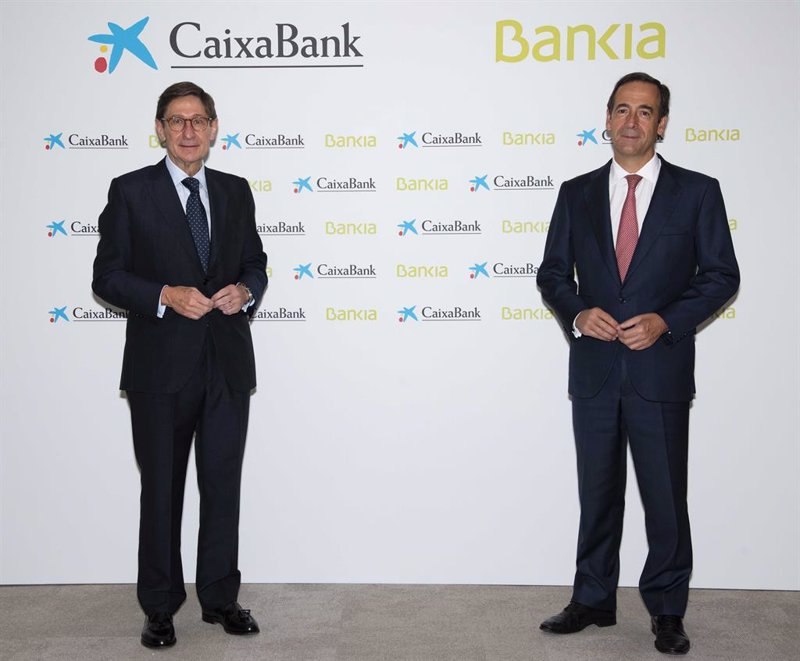 La CNMC autoriza, sujeta a compromisos, la fusión por absorción de Bankia por Caixa