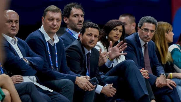 ep el presidente de la feb jorge garbajosa y la presidenta del csd maria jose rienda en un partido