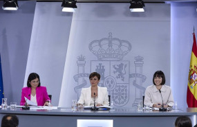 ep i d la ministra de sanidad carolina darias la ministra portavoz isabel rodriguez y la ministra de ep i d la ministra de sanidad carolina darias la ministra portavoz isabel rodriguez y la ministra de