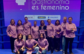 ep la concejala delegada de turismo almudena maillo junto a las chef galardonadas en el evento