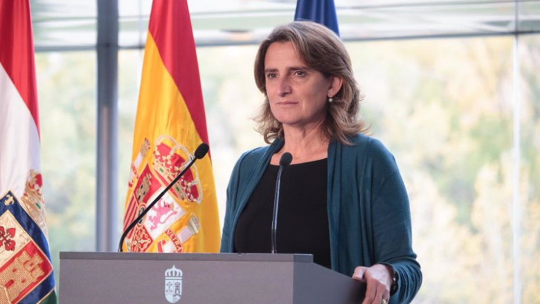 La ministra para la Transición Ecológica y el Reto Demográfico, Teresa Ribera, participa en el acto "La revolución verde y la Ciudad del Envase y el Embalaje", a 3 de noviembre de 2021, en Logroño, La Rioja, (España) | Alberto Ruiz - Europa Press ep la ministra para la transicion ecologica y el reto demografico teresa ribera participa en el acto