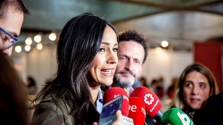 ep la vicealcaldesa de madrid begona villacis atiende a los medios en la inauguracion del rastrillo