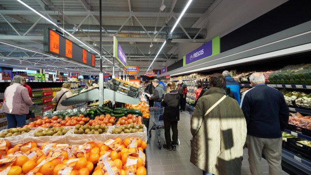 ep las familias espanolas que compraron en aldi pudieron ahorrar casi 40 euros la semana en 2025