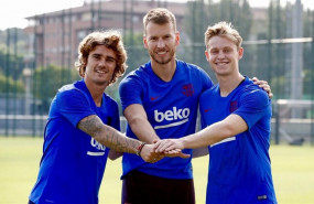 ep los nuevos jugadoresfc barcelona antoine griezmann netofrenkiejong