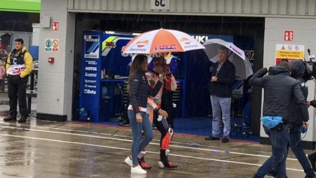 ep marc marquez bajointensa lluviacircuitosilverstone