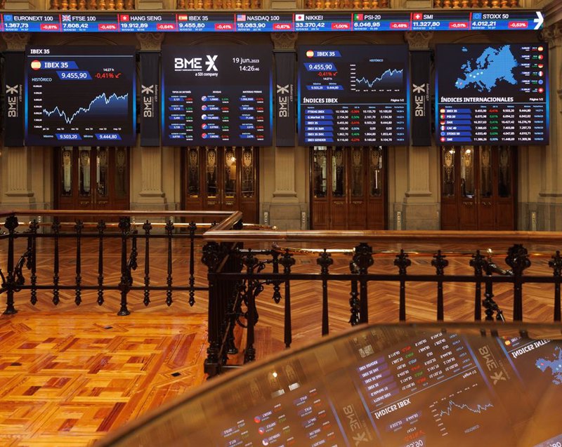 El Ibex 35 cierra casi plano tras las palabras de Powell y el mal dato de IPC de Reino Unido