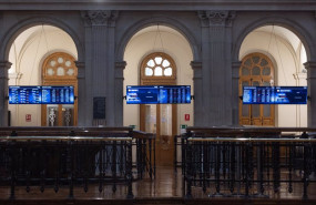 ep varios paneles del ibex 35 en el palacio de la bolsa a 19 de octubre de 2023 en madrid espana