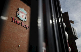 ep vista general del estadio de anfield en liverpool ep vista general del estadio de anfield en liverpool