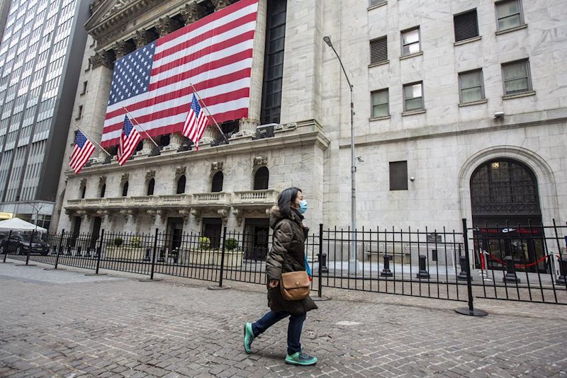 Wall Street cae más del 4%: Trump anticipa dos semanas muy dolorosas