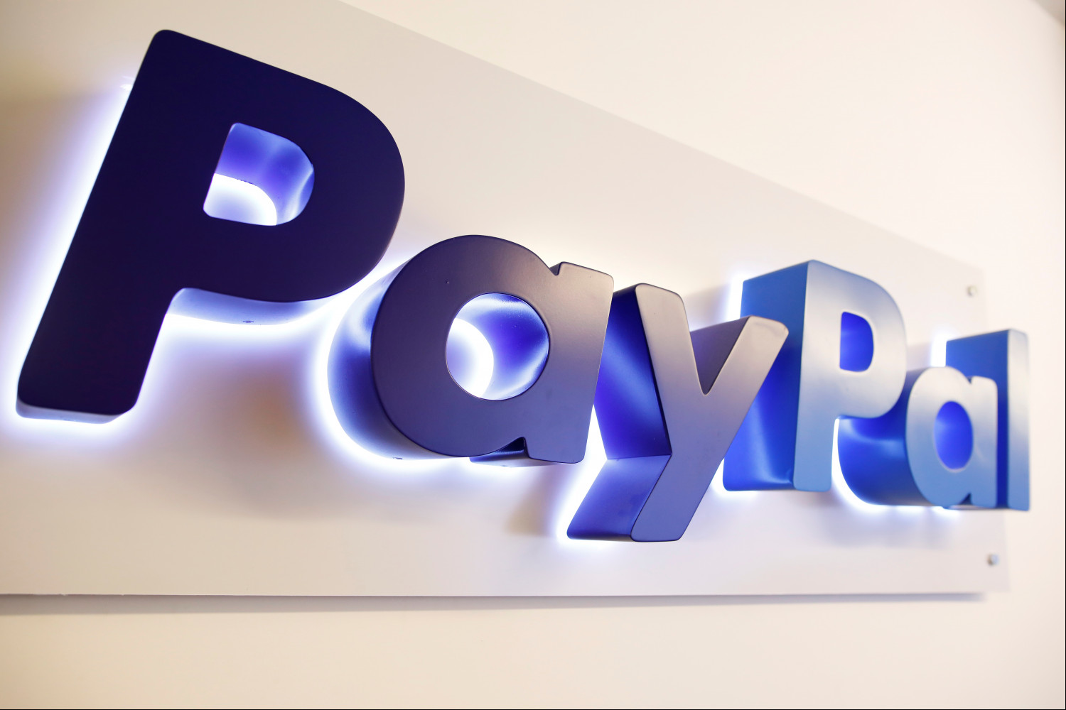 PayPal ya permite a los usuarios transferir criptomonedas entre carteras