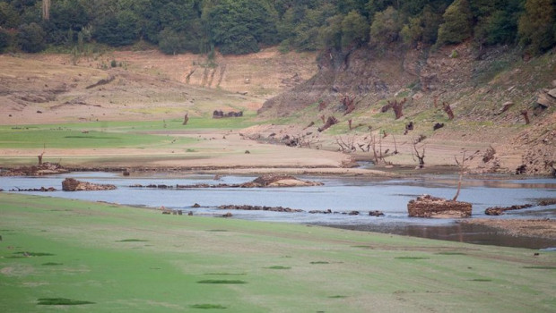 ep archivo   un embalse