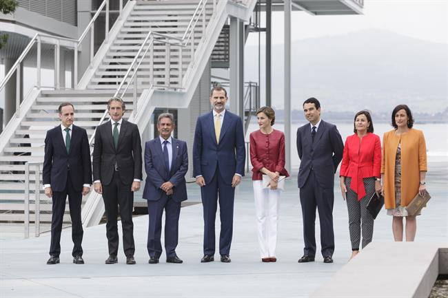 Autoriades en la inauguración del Centro Botín | GOBIERNO ep autoriadesla inauguracioncentro botin