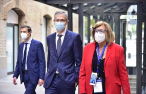 ep bce- amp hernandez de cos favorable a que el bce extienda su programa de compras mas alla de
