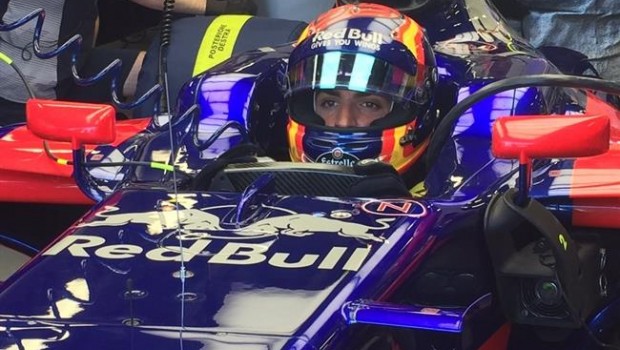 ep carlos sainz gran premio azerbaiyan