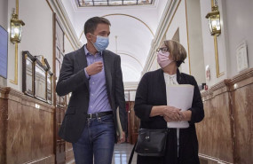 ep el lider de mas pais inigo errejon y la diputada de mas pais ines sabanes a su salida de una