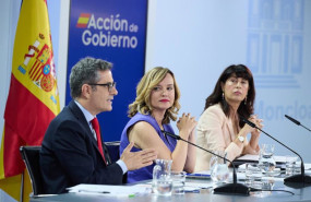 ep el ministro de la presidencia felix bolanos la ministra de educacion pilar alegria y la ministra