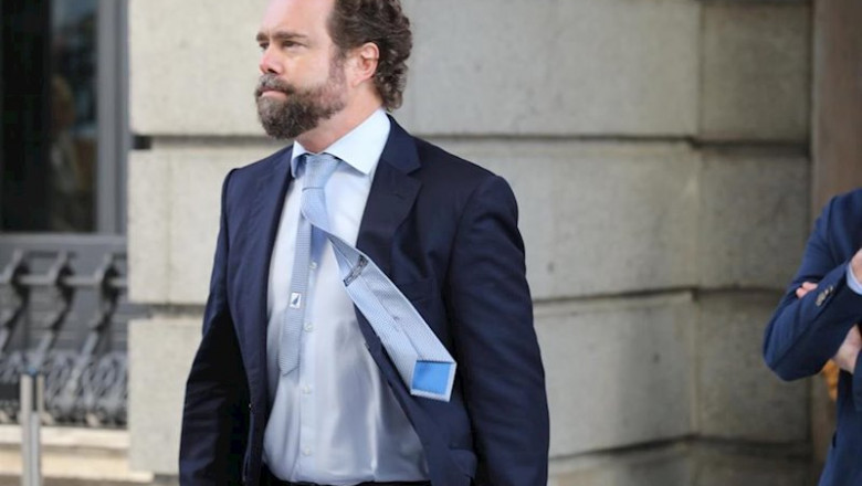El portavoz de VOX en el Congreso, Iván Espinosa de los Monteros, a su llegada a la sesión de constitución de las Cortes para la XIV Legislatura en el Congreso de los Diputados, Madrid (España), a 3 de diciembre de 2019. | Marta Fernández - Europa Press ep el portavoz de vox en el congreso ivan espinosa de los monteros a su llegada a la sesion de