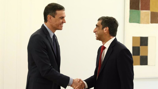 ep el presidente del gobierno espanol pedro sanchez se reune con el consejero delegado de
