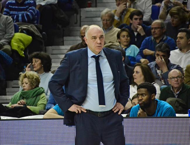 El entrenador del Real Madrid Baloncesto, Pablo Laso, durante un partido | EUROPA PRESS - Archivo ep entrenadorreal madrid baloncesto pablo laso durantepartido