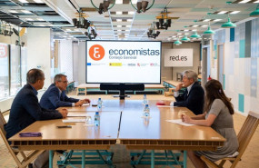 ep firma del protocolo entre el consejo general de economistas y redes