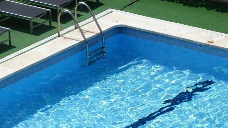 ep imagen de archivo de una piscina ep imagen de archivo de una piscina
