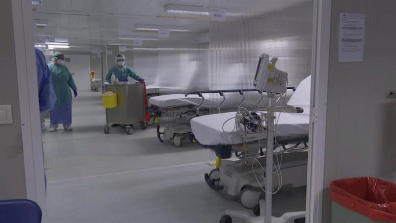 ep imagen del puesto externo del triaje avanzando habilitado en el hospital de laredo cantabria ep imagen del puesto externo del triaje avanzando habilitado en el hospital de laredo cantabria