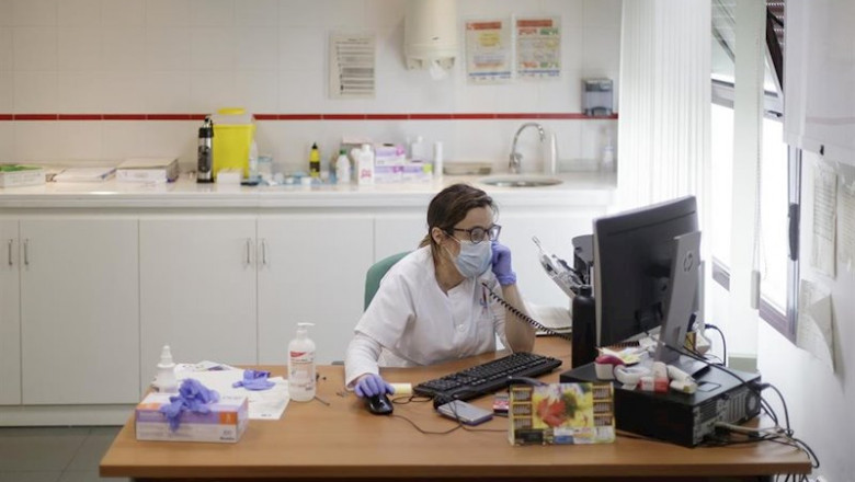 ep la doctora cinta hernandez informa por telefono de un positivo a un paciente que fue a realizarse