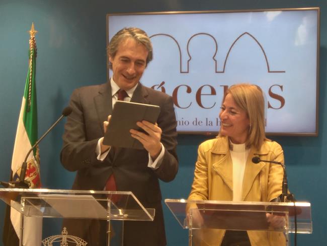 El ministro de Fomento visita Cáceres | EUROPA PRESS ep ministrofomento visita caceres