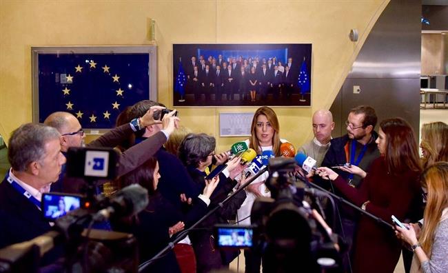 Susana Díaz, atendiendo este martes a los medios durante su viaje a Bruselas | EUROPA PRESS/JUNTA DE ANDALUCÍA ep susana diaz atendiendomarteslos medios duranteviajebruselas