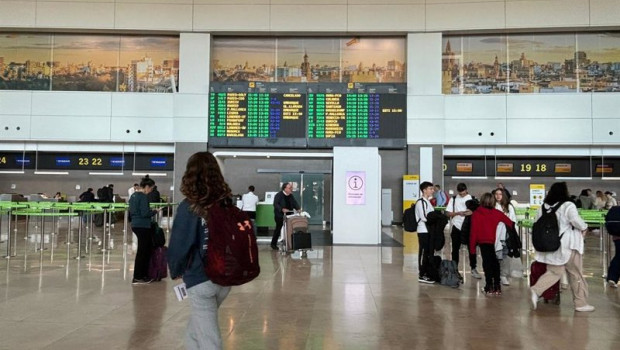 ep terminal aeropuerto de manises valencia