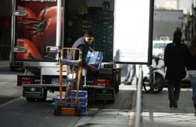 ep trabajando trabajador autonomo paro empleo epa limpieza distribucion