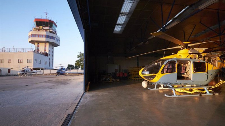 Uno de los helicópteros Pegasus de la DGT utilizado durante la mañana de este miércoles para controlar el tráfico por las carreteras de la zona este de la Comunidad de Madrid, a 28 de julio de 2021, en la Base DGT Madrid-Cuatro Vientos, Madrid, (España). | Jesús Hellín - Europa Press ep uno de los helicopteros pegasus de la dgt utilizado durante la manana de este miercoles para