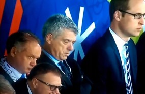 ÃƒÂngel MarÃƒÂ­a Villar se queda dormido