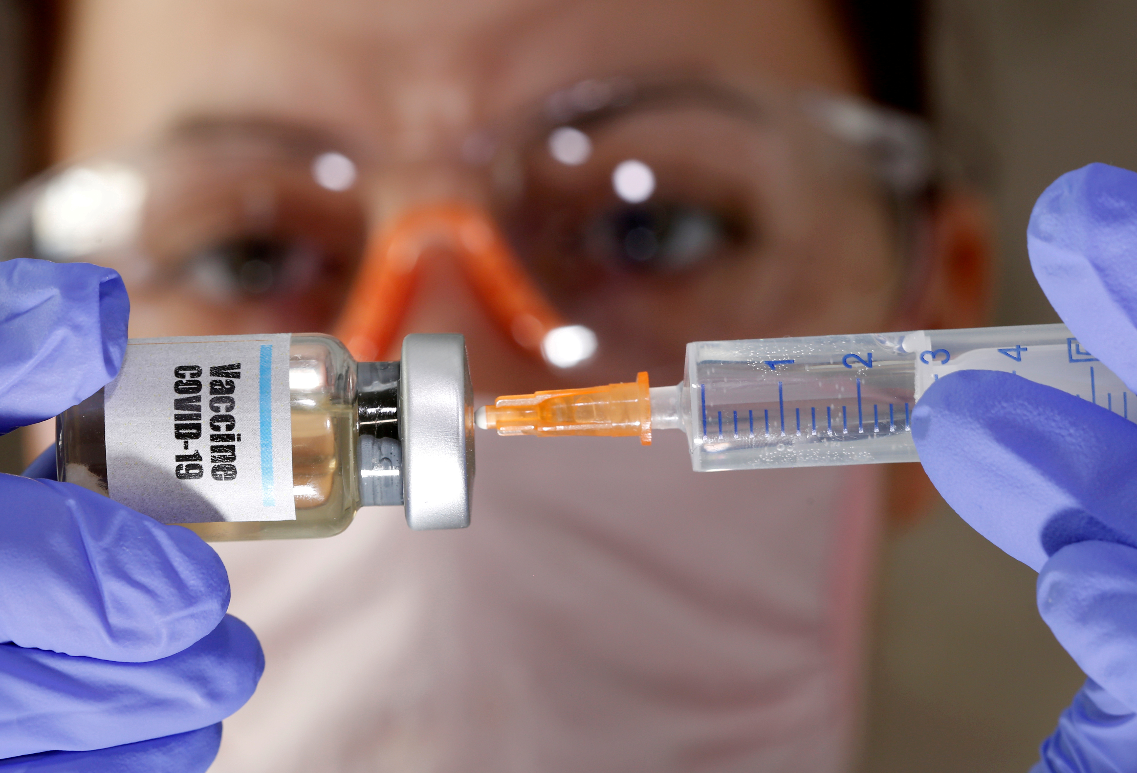 Novavax se hunde tras anunciar el retraso de la autorización para su vacuna