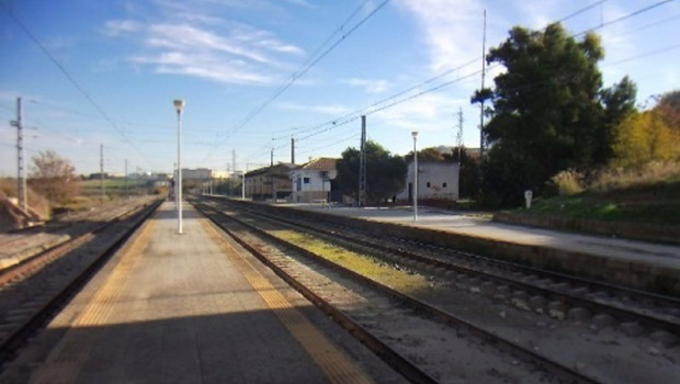 ep andenes de la estacion de aguilar de la frontera