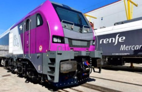 ep archivo   una de las locomotoras de renfe mercancias