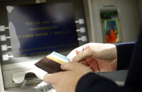 ep archivo   uso de tarjeta en un cajero bancario