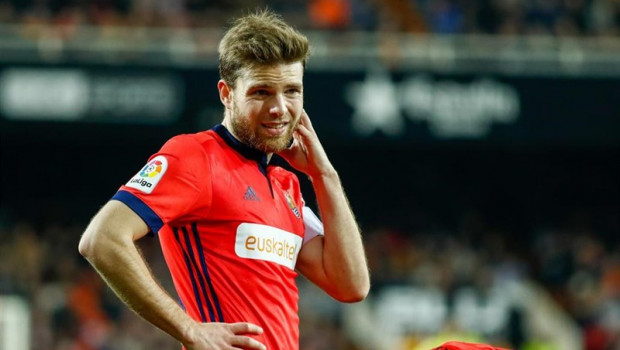 ep asier illarramendi en un partido con la real sociedad