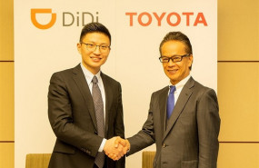 ep de izquierdaderecha stephen zhu vicepresidentedidi y shigeki tomoyama vicepresidente ejecutivotoyota motor corporation ep de izquierdaderecha stephen zhu vicepresidentedidi y shigeki tomoyama vicepresidente ejecutivotoyota motor corporation