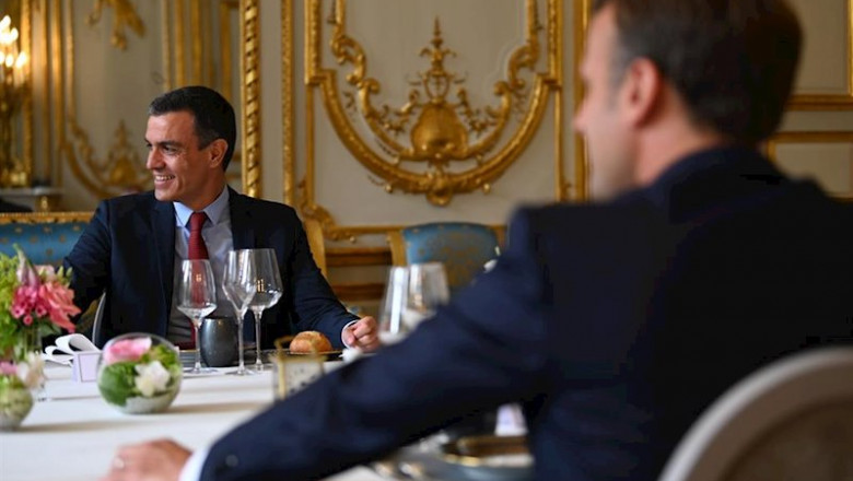 El presidente del Gobierno, Pedro Sánchez y el presidente de la República Francesa, Emmanuel Macron. | Moncloa ep el presidente del gobierno pedro sanchez i y el presidente de la republica francesa emmanuel