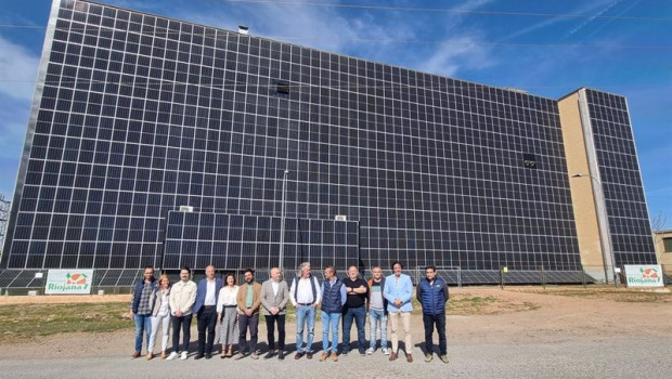 ep harinera riojana instala la fachada solar fotovoltaica mas grande de espana