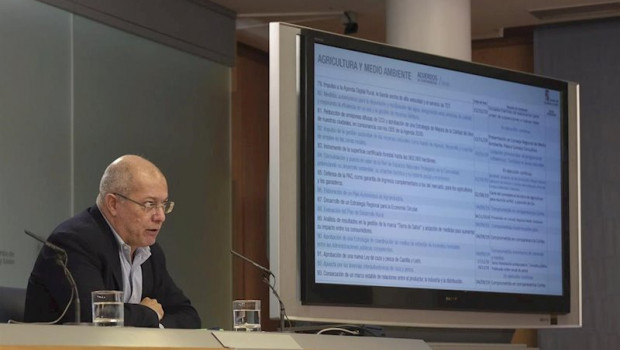 ep igea reconoce una desviacion del deficit elevada y lo achaca a la falta de pago del iva y