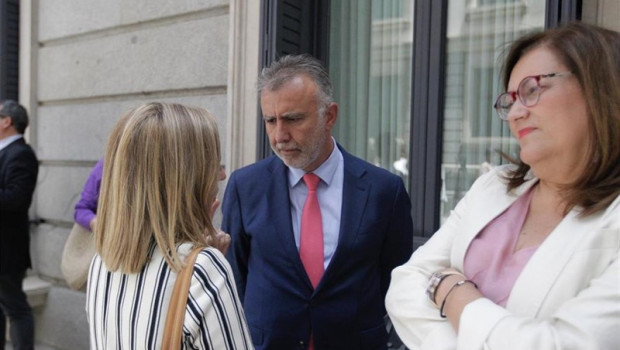 ep presidentecanarias angel victor torres hablandolas diputascc ana oramasguadalupe gonzalez tano