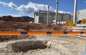 ep primera piedra de la nave de fluidra en sant feliu de buixalleu girona