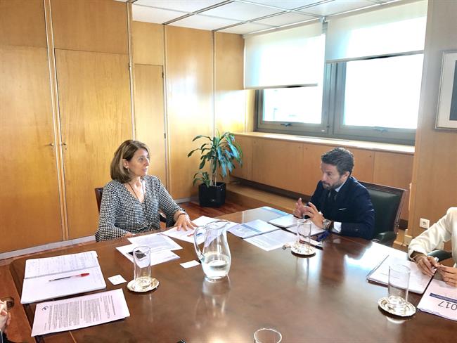 Reunión entre el presidente de Faconauto y la secretaria general de Industria | FACONAUTO ep reunionpresidentefaconautola secretaria generalindustria
