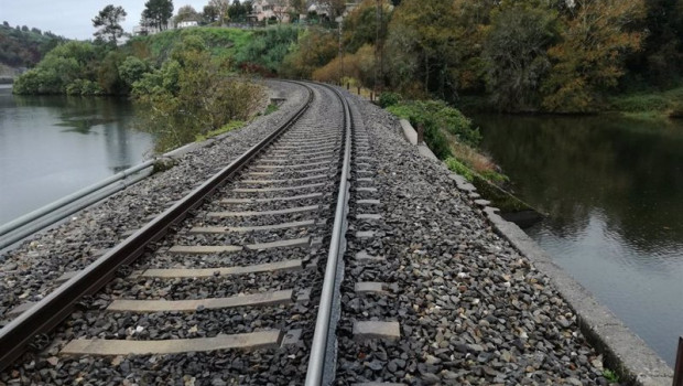 ep trabajos de electrificacion en la via ourense monforte